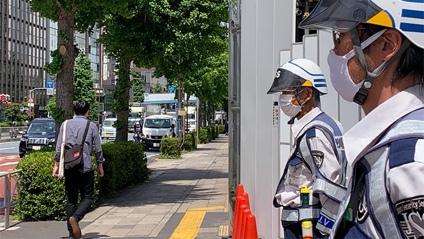 交通誘導警備の模様